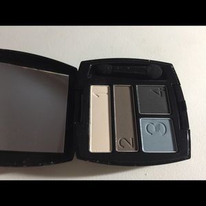 AVON TRUE COLOR Matte Eyeshadow Quad